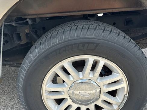Used 2011 Ford F150 Lariat w/ Lariat Plus Pkg RWD image 13