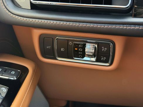 Used 2023 Lincoln Aviator Black Label w/ Dynamic Handling Package image 24