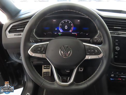 Used 2023 Volkswagen Tiguan SE R-Line FWD image 16
