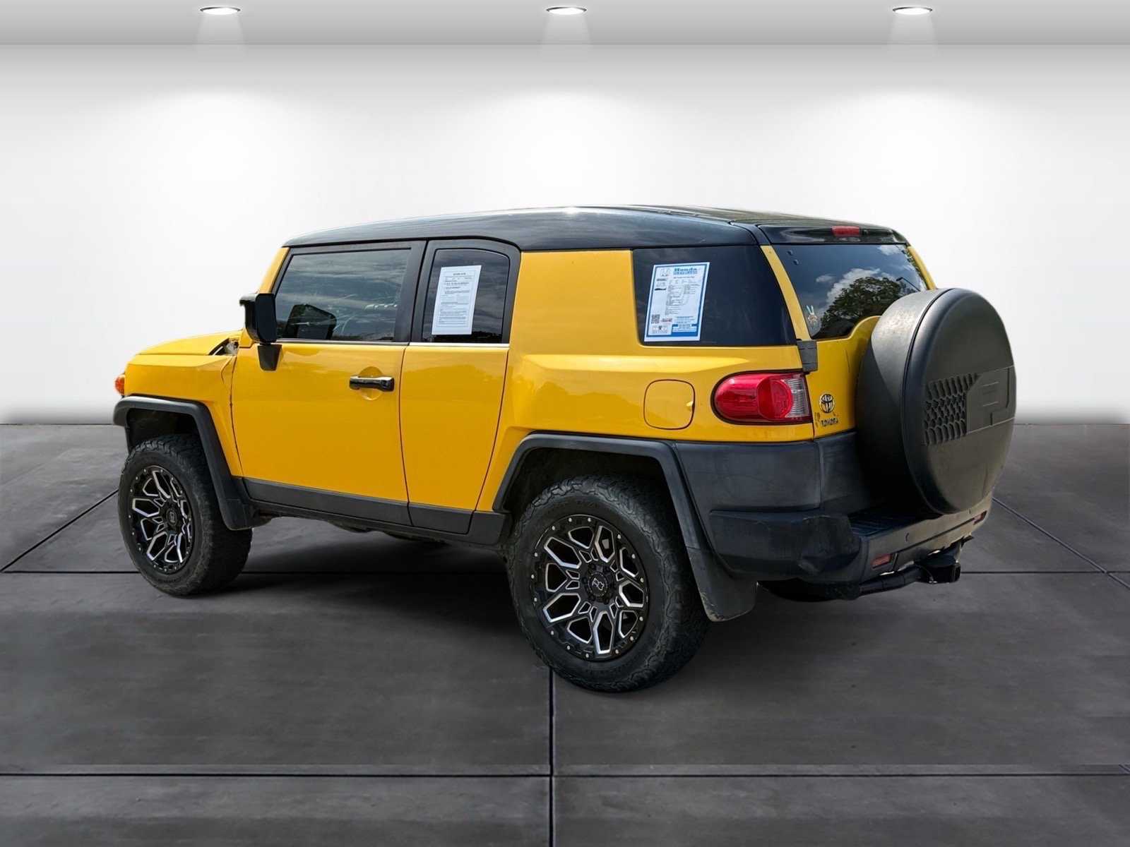 Used 2007 Toyota FJ Cruiser 2WD image 3