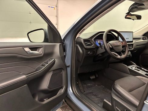 New 2026 Ford Escape SE image 16