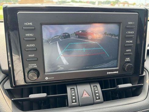 Certified 2021 Toyota RAV4 XLE Premium AWD/4WD image 19