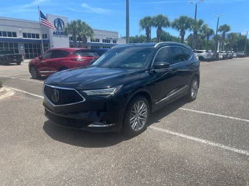 Used 2023 Acura MDX SH-AWD w/ Advance Package image 3