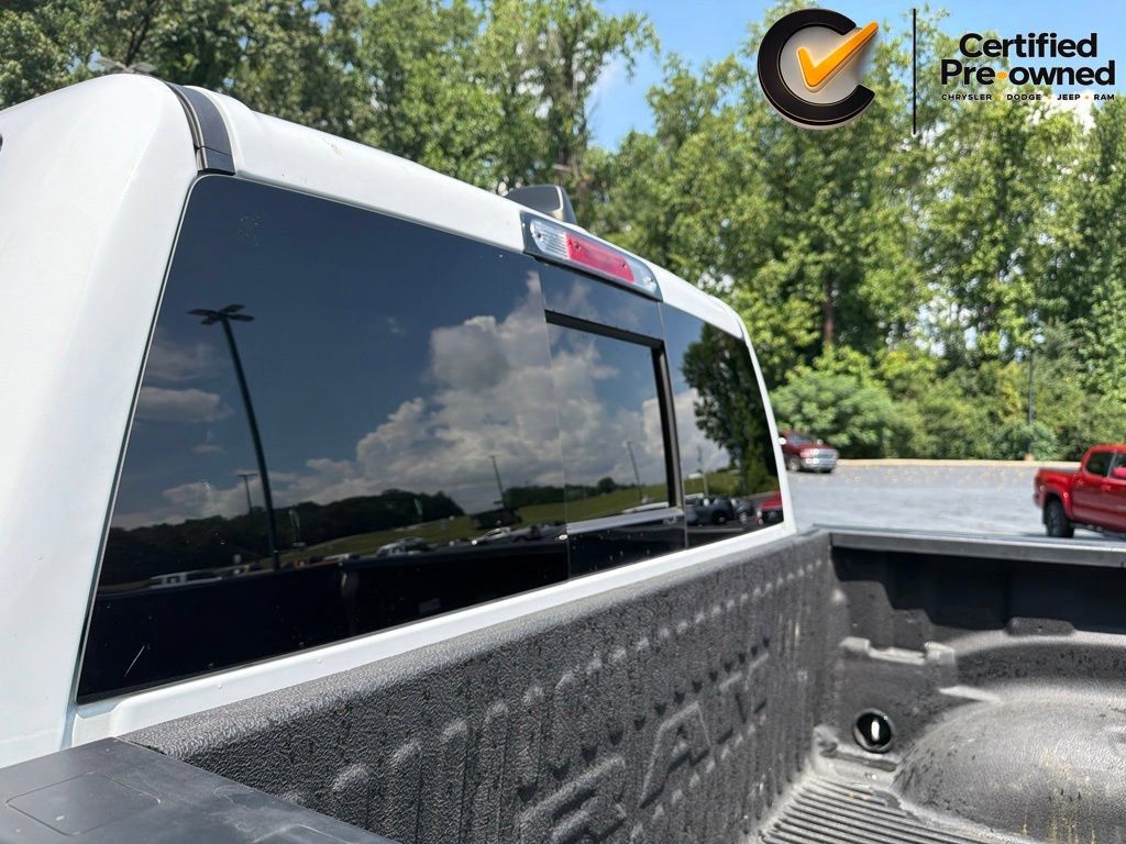 Used 2024 RAM 1500 Laramie AWD/4WD image 15
