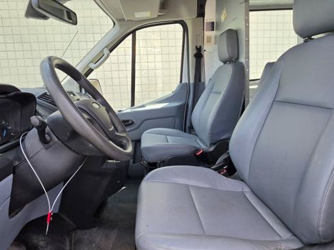 Used 2017 Ford Transit 250 148 Medium Roof RWD image 9