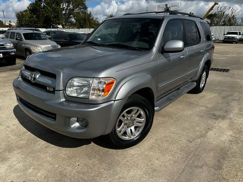 Used 2005 Toyota Sequoia SR5 image 52