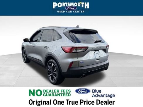 Certified 2022 Ford Escape SE w/ SE Sport Appearance Package image 27
