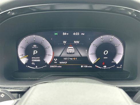 Used 2023 INFINITI QX60 Sensory w/ Cargo Package FWD image 12