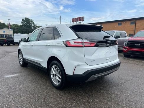 Certified 2024 Ford Edge SEL w/ Convenience Package AWD/4WD image 6