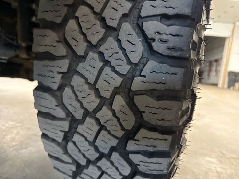 Used 2013 Jeep Wrangler Unlimited Sahara w/ Connectivity Group image 57