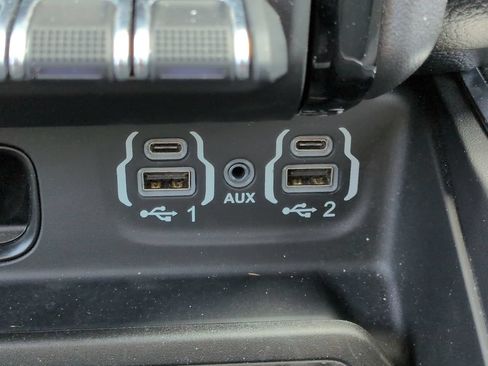 Used 2024 RAM 1500 Big Horn AWD/4WD image 23