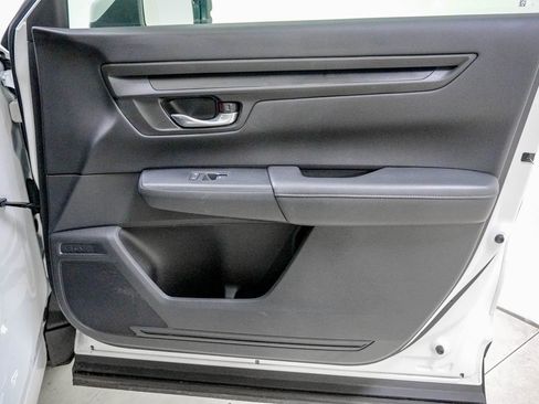 Certified 2023 Honda CR-V EX image 31