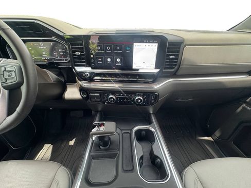 Certified 2025 GMC Sierra 1500 SLT w/ SLT Convenience Package RWD image 12