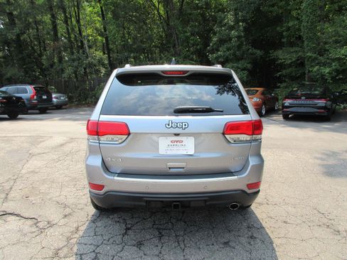Used 2019 Jeep Grand Cherokee Limited w/ Trailer Tow Group IV AWD/4WD image 6
