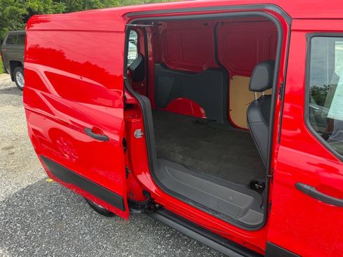 Used 2022 Ford Transit Connect XL FWD image 19