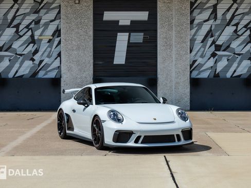 Used 2018 Porsche 911 GT3 w/ Sport Chrono Package RWD image 1