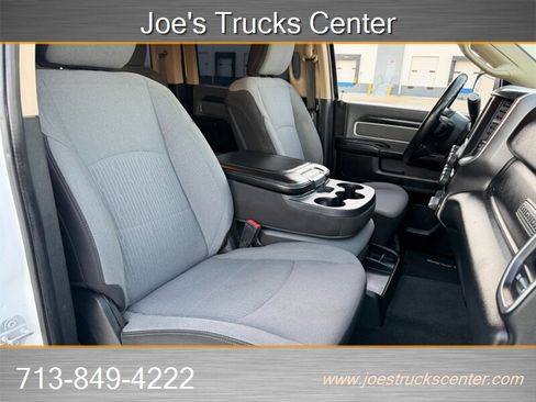 Used 2019 RAM 2500 Big Horn image 27
