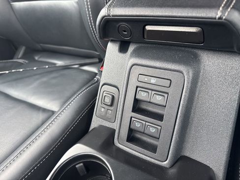 Used 2025 Ford Bronco Outer Banks image 18