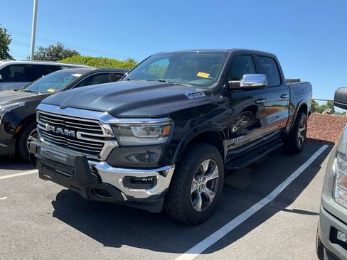 Used 2019 RAM 1500 Laramie AWD/4WD image 3