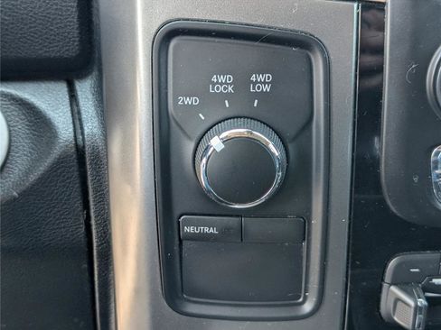 Used 2017 RAM 2500 Lone Star w/ Night Special Edition image 23