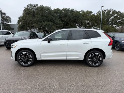Used 2026 Volvo XC60 B5 Plus w/ Protection Package Premier AWD/4WD image 3