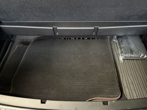 Used 2021 Ford Explorer Platinum w/ Equipment Group 601A image 24