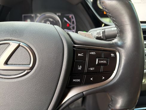 Certified 2024 Lexus ES 300h Ultra Luxury w/ Accessory Package (Z2) FWD image 19