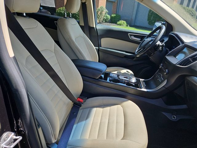 Used 2019 Ford Edge SEL AWD/4WD image 30