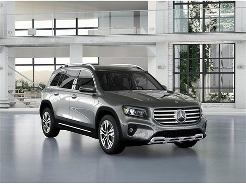 New 2026 Mercedes-Benz GLB 250 4MATIC image 10