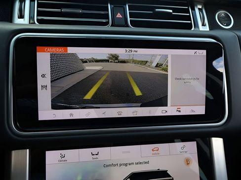 Used 2018 Land Rover Range Rover HSE image 26