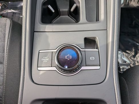 Certified 2026 Volkswagen Tiguan S FWD image 22