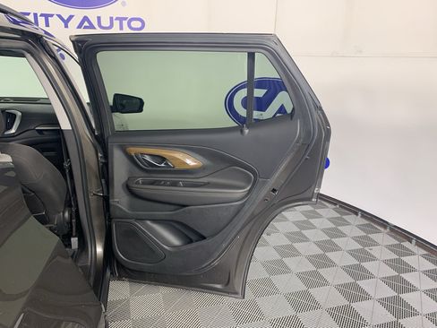 Used 2020 GMC Terrain SLE w/ Driver Convenience Package FWD image 35