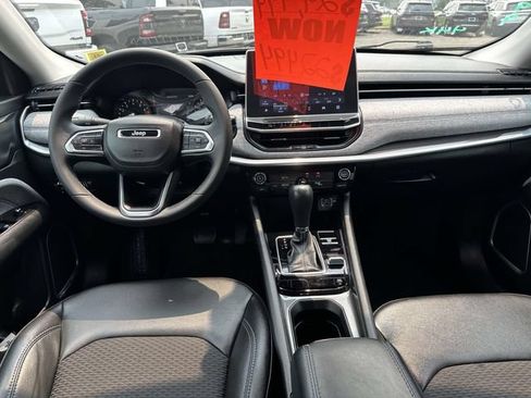 Certified 2022 Jeep Compass Latitude AWD/4WD image 9