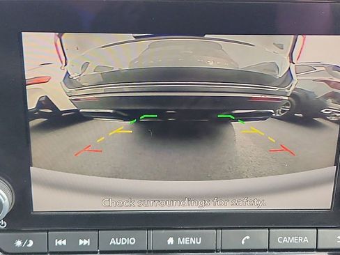 Used 2025 Nissan Pathfinder SV image 21