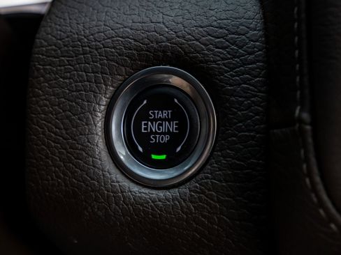 Used 2024 GMC Yukon Denali AWD/4WD image 23