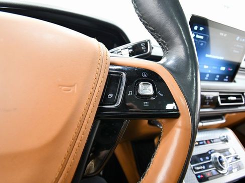 Used 2022 Lincoln Aviator Black Label w/ Dynamic Handling Package image 23