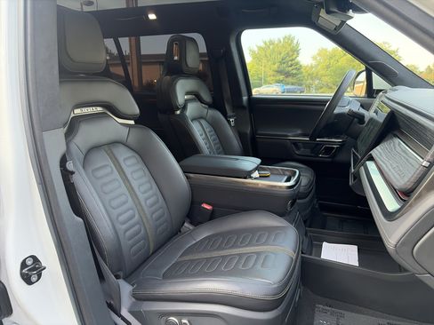 Used 2022 Rivian R1S Launch Edition AWD/4WD image 48