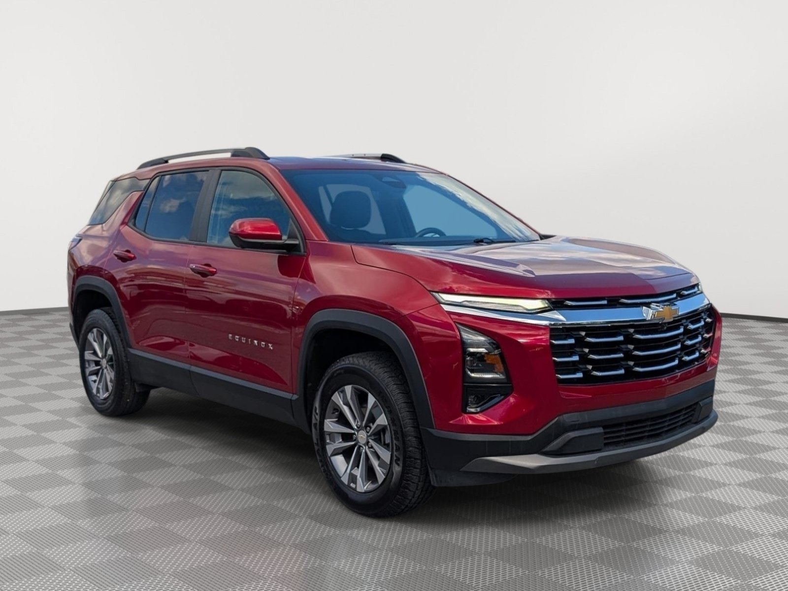 Used 2025 Chevrolet Equinox LT w/ Convenience Package II FWD image 7