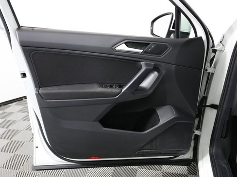 Used 2021 Volkswagen Tiguan S FWD image 12