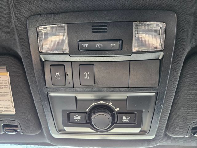 Used 2017 Toyota Tacoma TRD Off-Road w/ Tow Package (A/T) AWD/4WD image 31