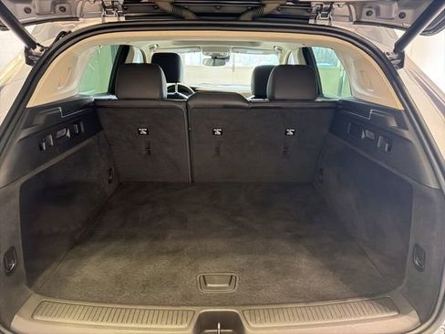 Certified 2022 Buick Envision Essence w/ Technology Package I image 9