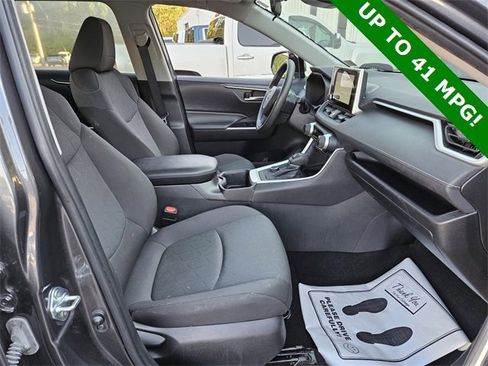 Used 2024 Toyota RAV4 XLE image 16