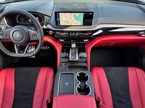 Used 2025 Acura MDX A-Spec image 10