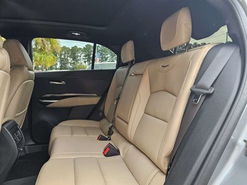 Used 2025 Cadillac XT4 Premium Luxury FWD image 14
