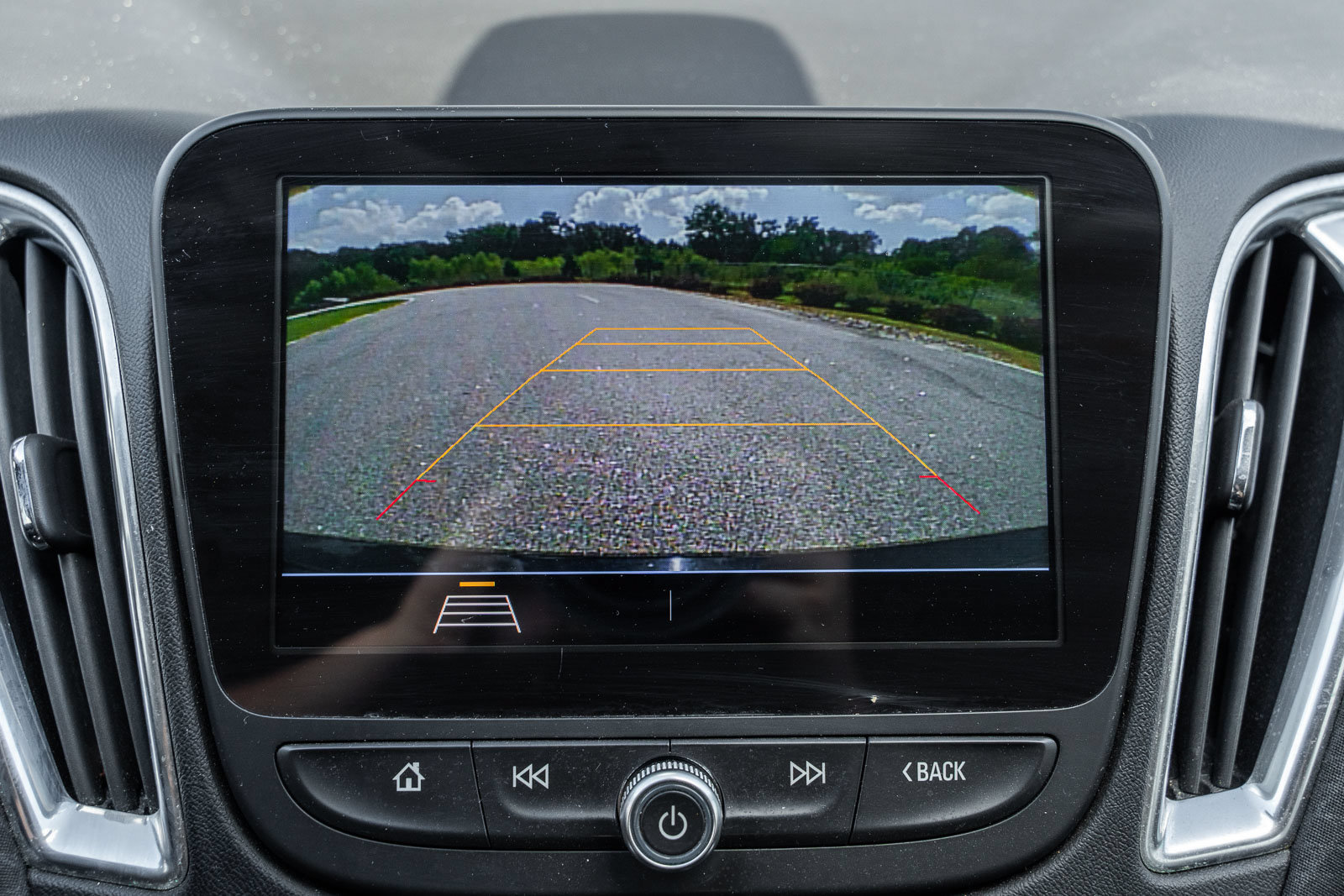 Used 2020 Chevrolet Malibu LT FWD image 31