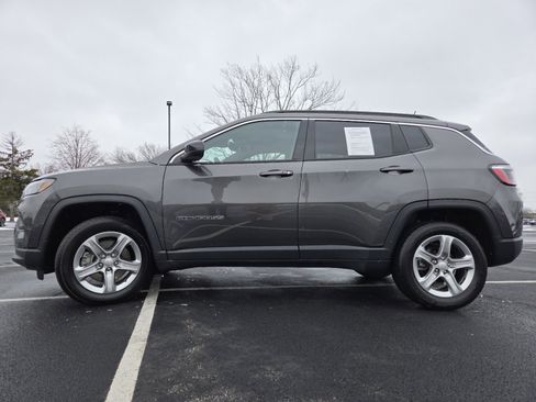 Used 2023 Jeep Compass Latitude w/ Convenience Group image 14