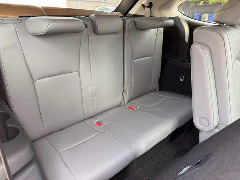 New 2026 Toyota Highlander Platinum AWD/4WD image 25