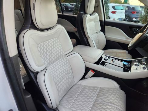 Used 2022 Lincoln Aviator Black Label w/ Dynamic Handling Package image 14