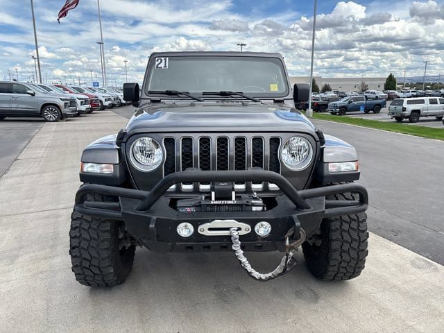 Used 2021 Jeep Gladiator Overland w/ Trailer Tow Package AWD/4WD image 8