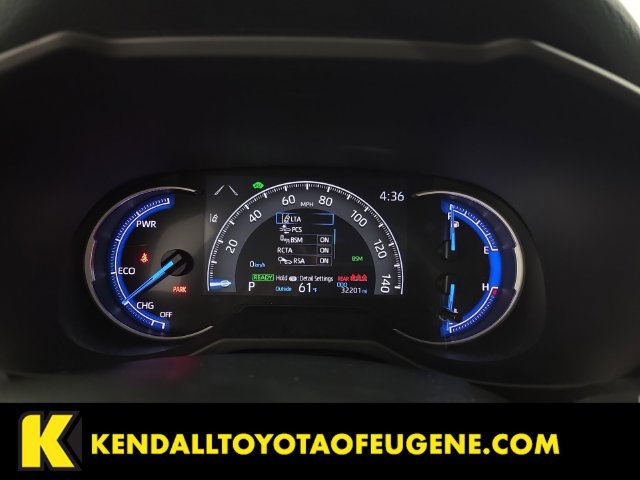 Used 2025 Toyota RAV4 XLE AWD/4WD image 16